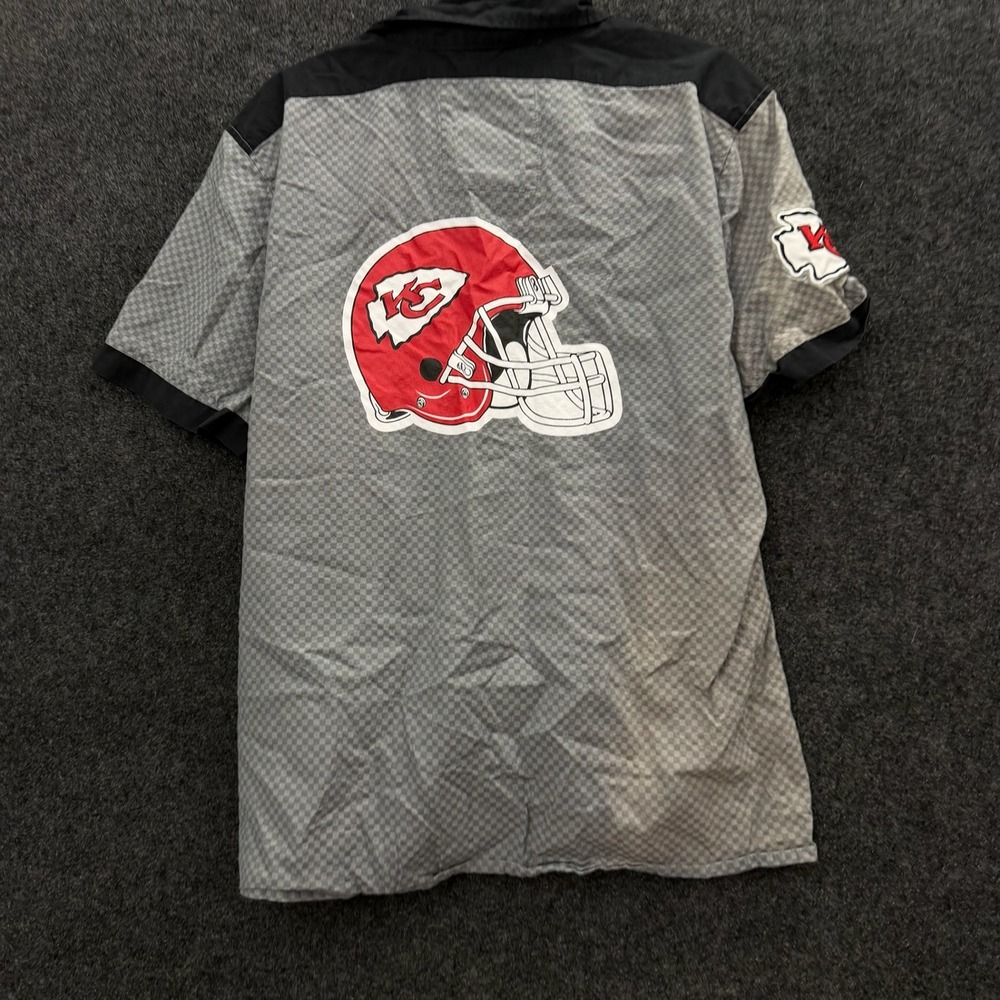 Kansas City Chiefs Mens Grey Checkered Button Down Shirt Large Helmet Graphic
